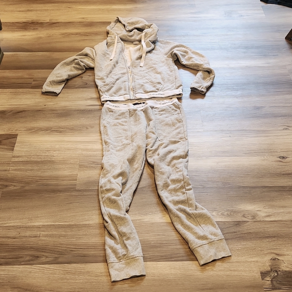 Calvin Klein Warm Up Suit